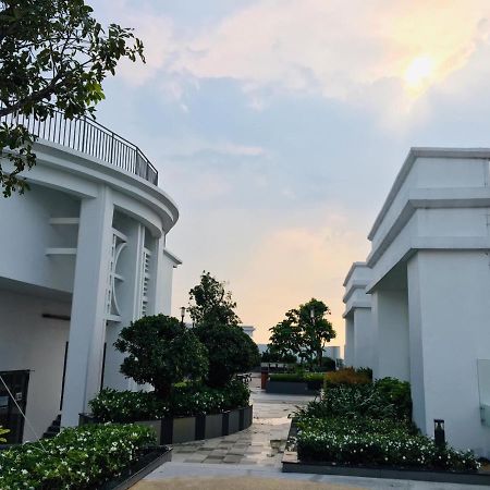 Gold Bee Dormitary Service Apartment Cidade de Ho Chi Minh Exterior foto
